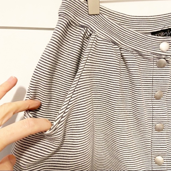 Topshop | Striped Snap Button Front Mini Skirt Size 6 - Picture 7 of 9